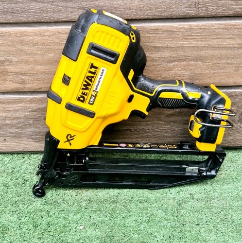 Dewalt dcn660nt 18v - 18v, xr