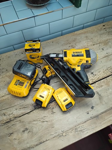 Dewalt 18vxr brushless - dewalt,