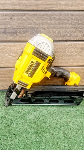 Dewalt dcn692 brushless 18v - dewalt,