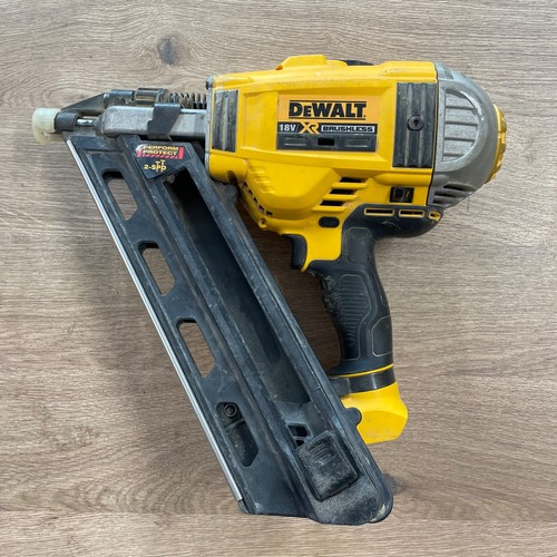 Dewalt dcn692 18v brushless - 18v,