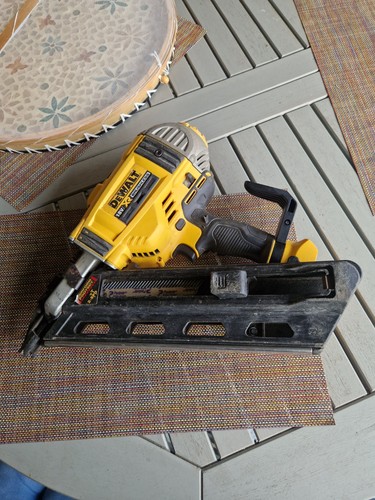 Dewalt dcn692n 18v - dewalt, xr