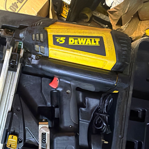 Dewalt cordless 16 gauge - c5,