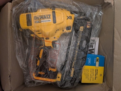 Dewalt 18v brushless - 18v,