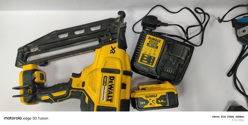 Dewalt 18v 16ga brushless - 18v,